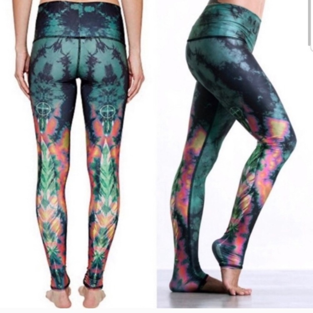 Teeki Eagle Feather Green Leggings